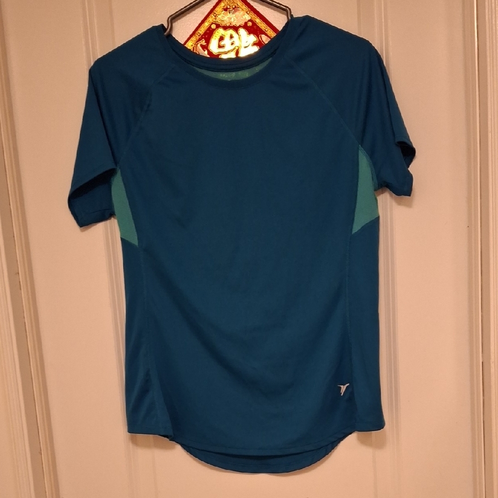 *3/$25 Old Navy Semi Fitted Activewear Top